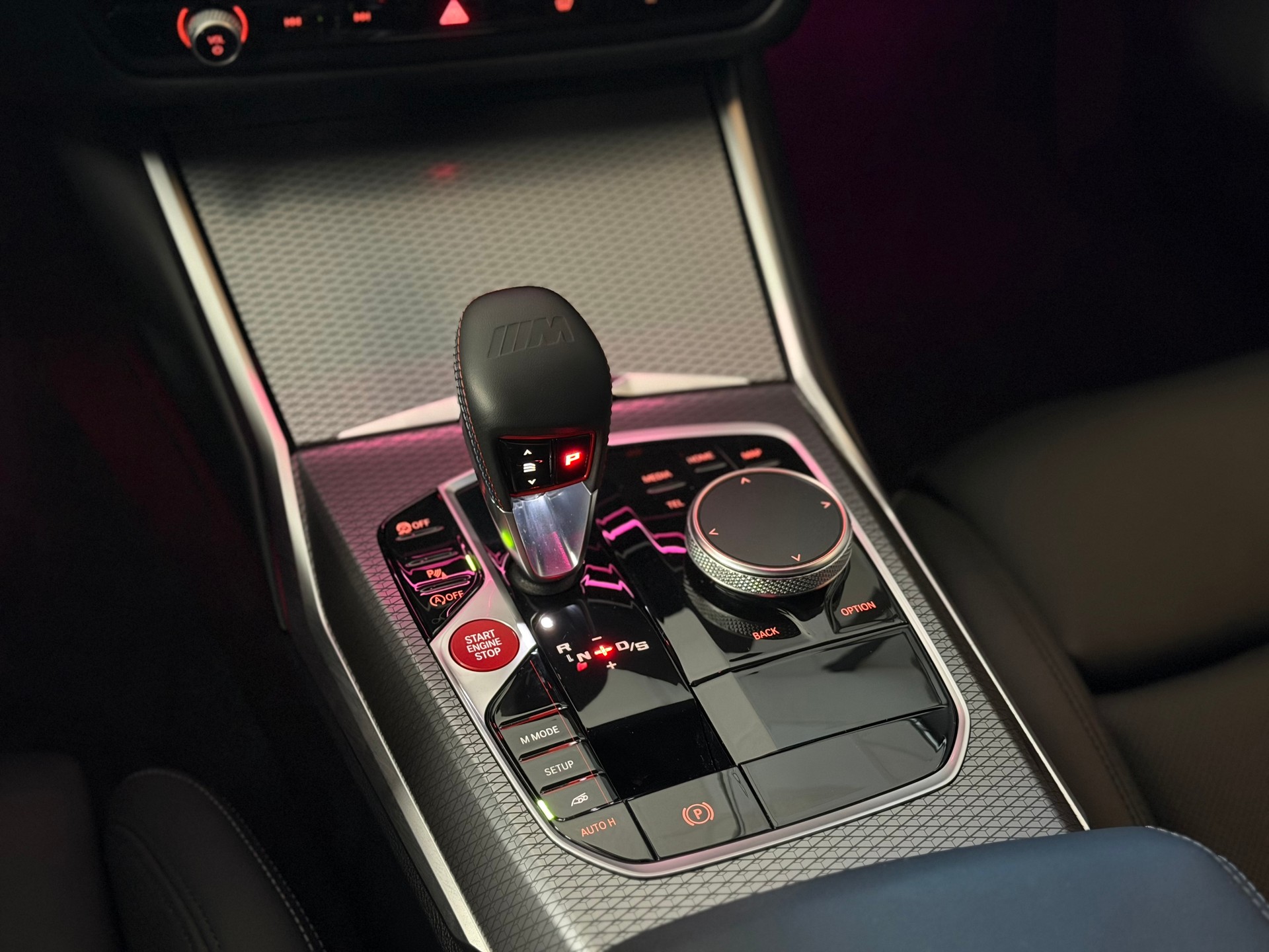 BMW M3 Competition °° BMW-Garantie bis 06.2028 °°-image-18