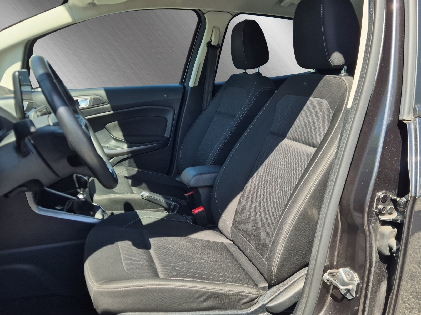 FORD EcoSport 1.5 TDCi Trend+ 4x4-image-12