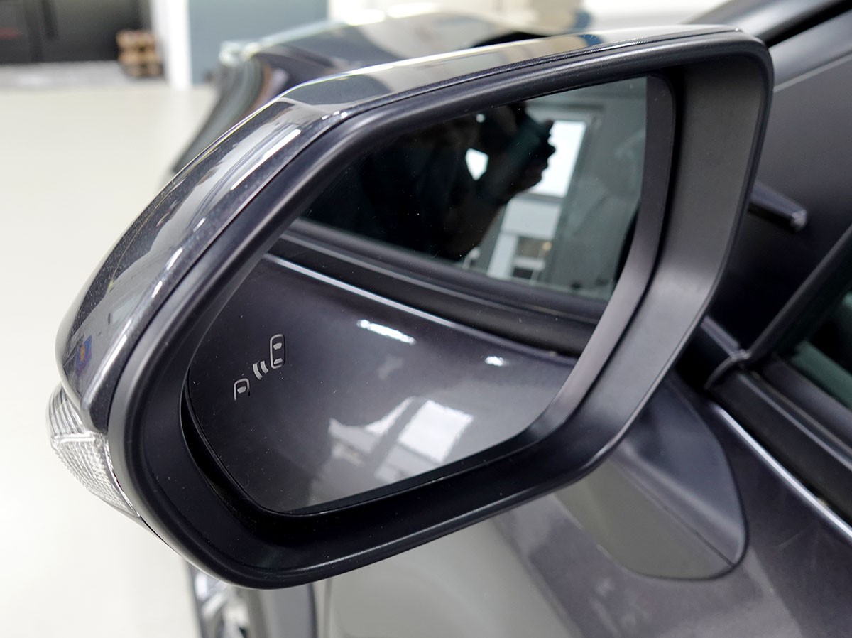TOYOTA Yaris Cross 1.5 Premium 2WD e-CVT-image-15