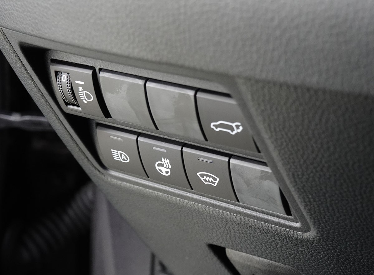 TOYOTA Yaris Cross 1.5 Premium 2WD e-CVT-image-11