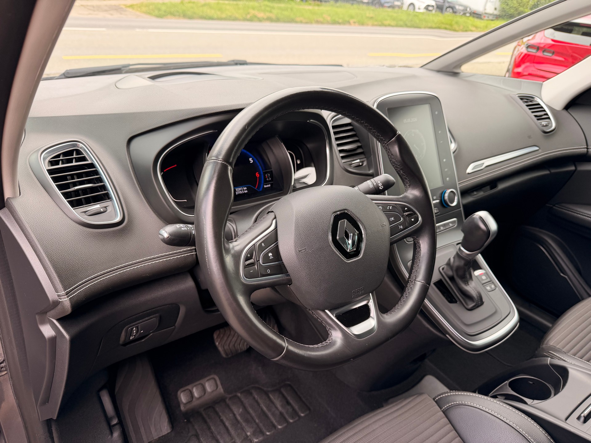 RENAULT Grand Scénic 1.3 TCe 140 Intens-image-7