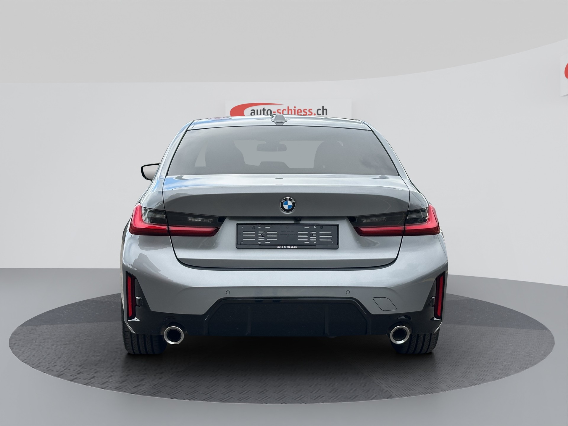 BMW 320d xDrive M Sport Steptronic-image-3