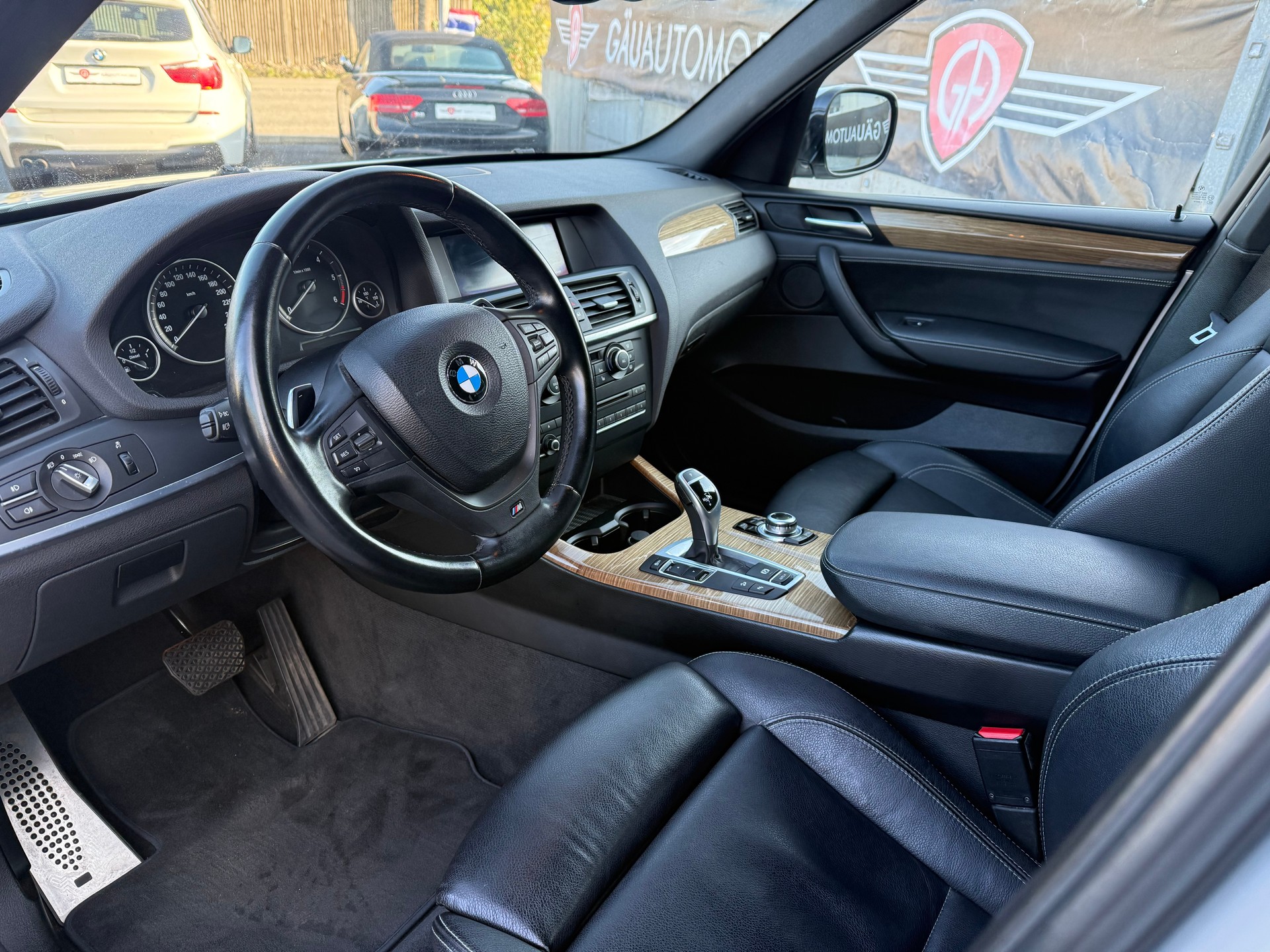 BMW X3 xDrive 35d Steptronic M-Sportpaket-image-6