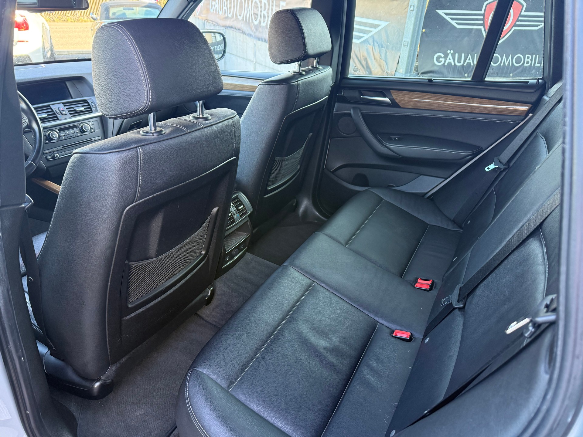 BMW X3 xDrive 35d Steptronic M-Sportpaket-image-10