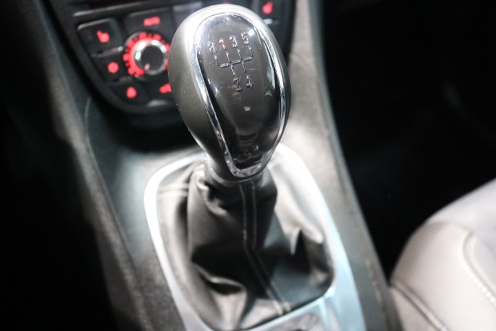 OPEL Meriva 1.4 Turbo Cosmo-image-27