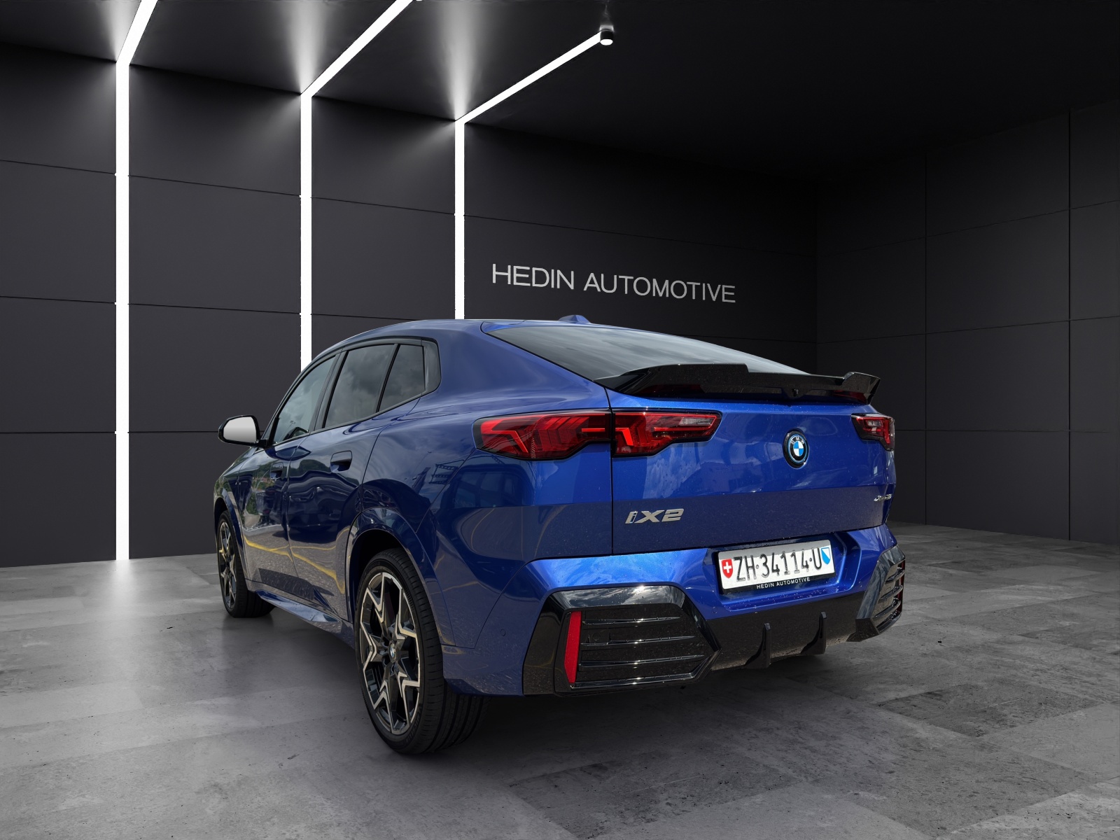 BMW iX2 xDrive30-showroom-element-3