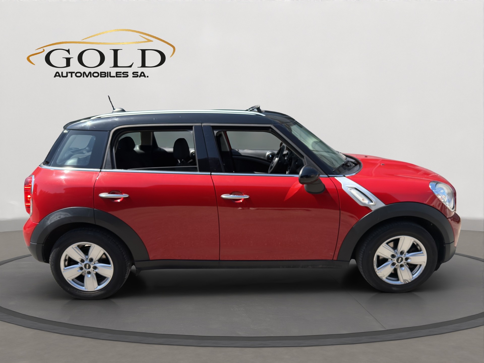 MINI Countryman Cooper FWD-image-12