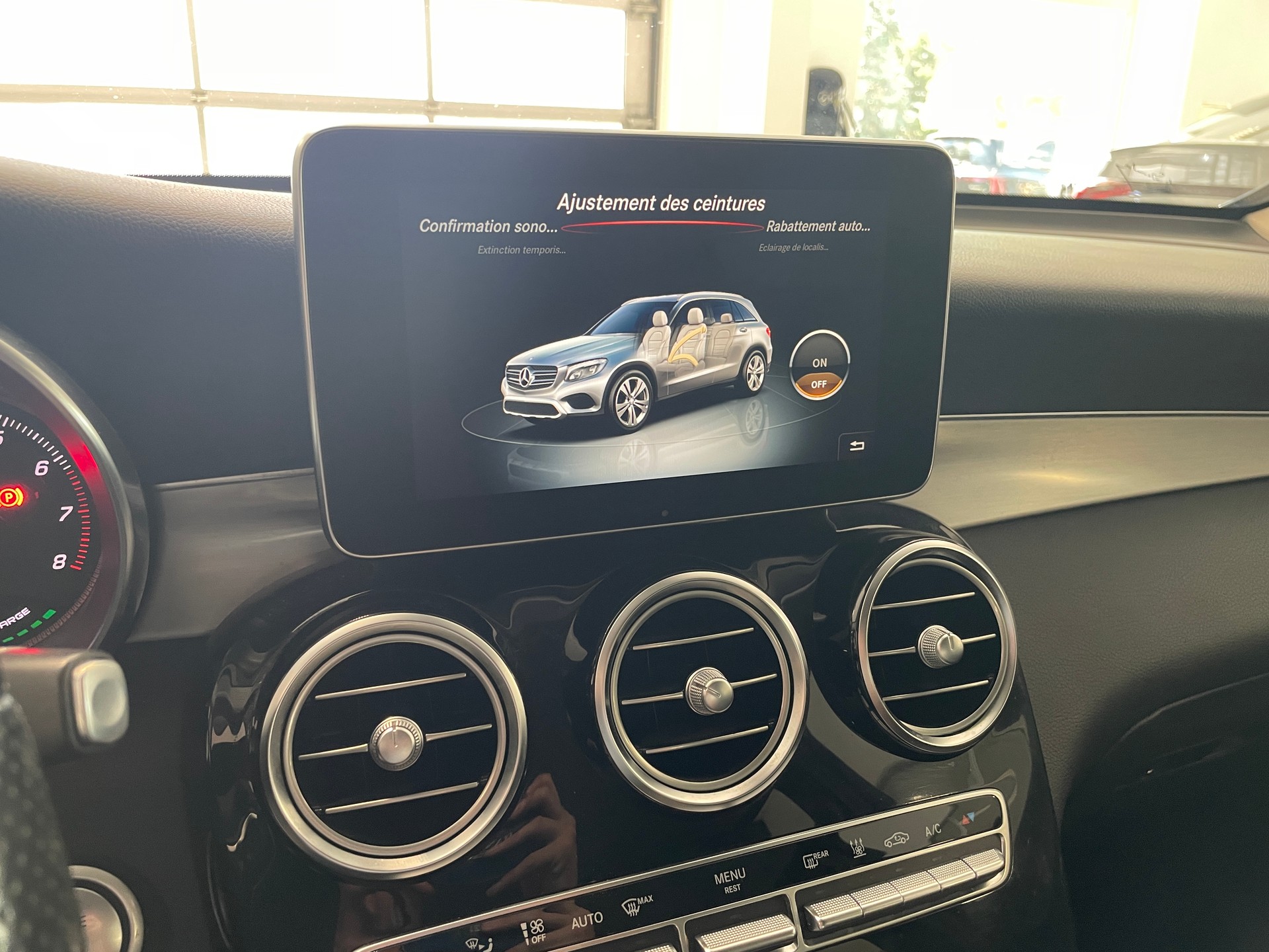 MERCEDES-BENZ GLC 350 e Exclusive 4Matic 7G-Tronic-image-18