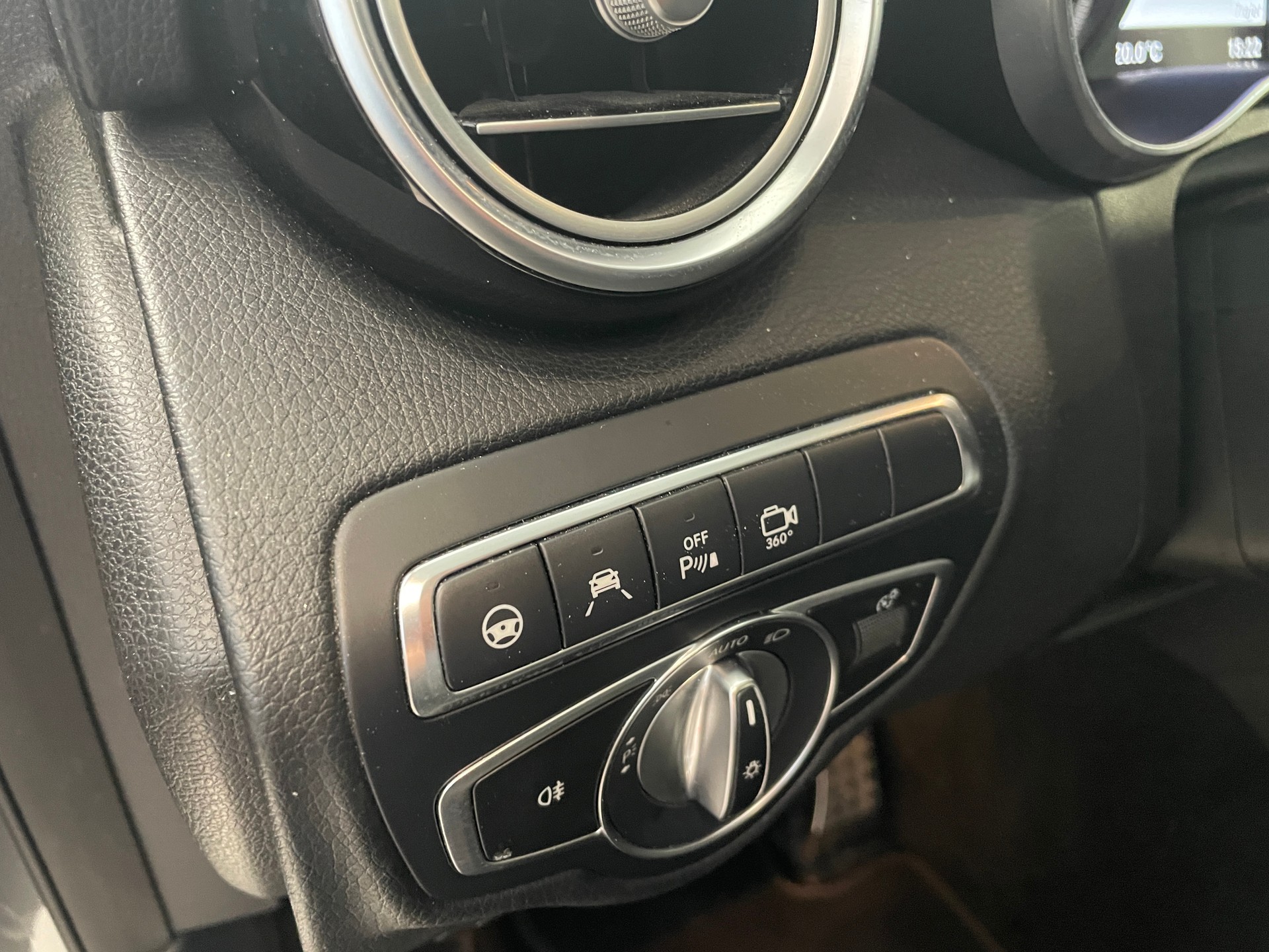 MERCEDES-BENZ GLC 350 e Exclusive 4Matic 7G-Tronic-image-14
