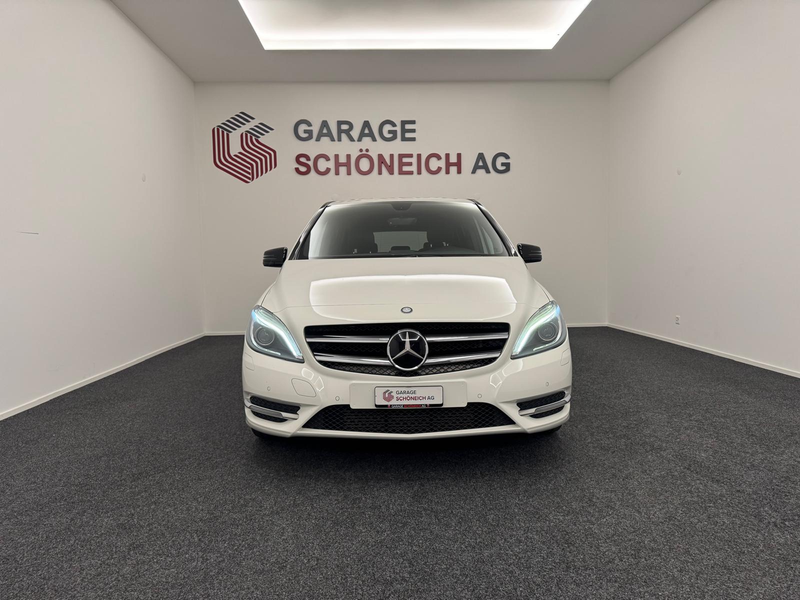 MERCEDES-BENZ B 220 4Matic 7G-DCT-showroom-element-1