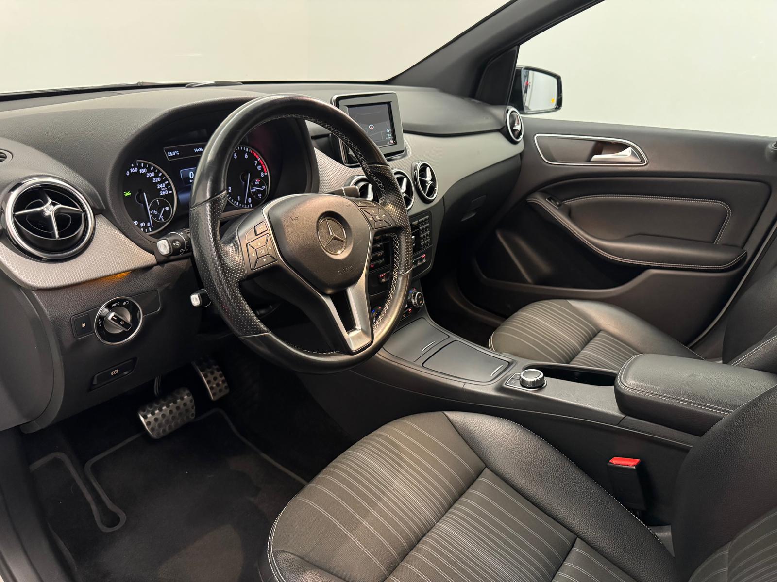 MERCEDES-BENZ B 220 4Matic 7G-DCT-image-9