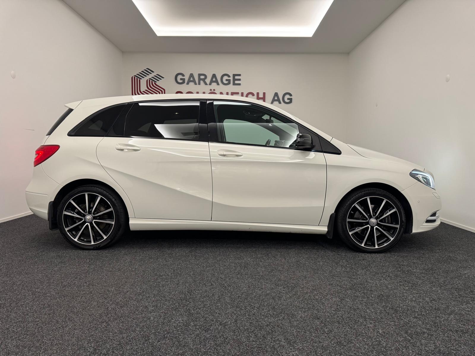 MERCEDES-BENZ B 220 4Matic 7G-DCT-showroom-element-3