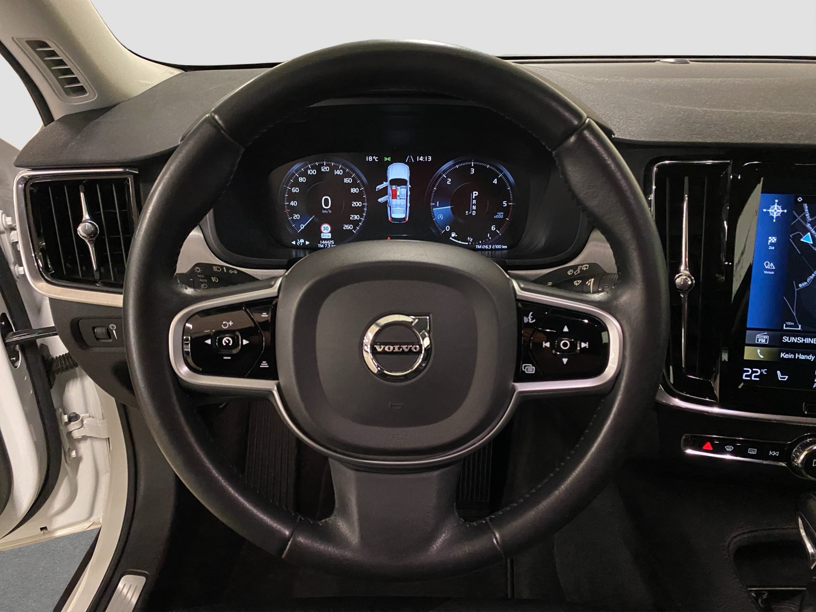 VOLVO V90 2.0 D3 Momentum AWD-image-7