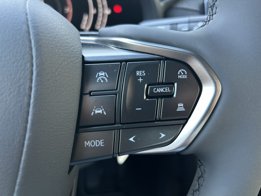 LEXUS LBX FWD Impression-image-14