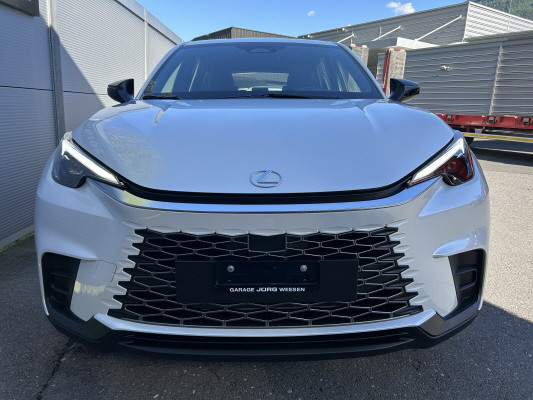 LEXUS LBX FWD Impression-image-1