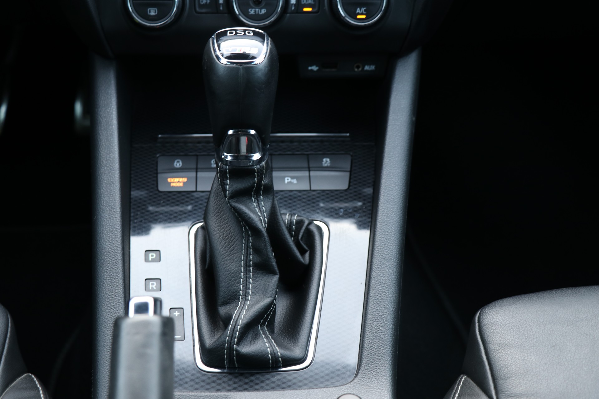 SKODA Octavia Combi 2.0 TSI RS DSG-image-10