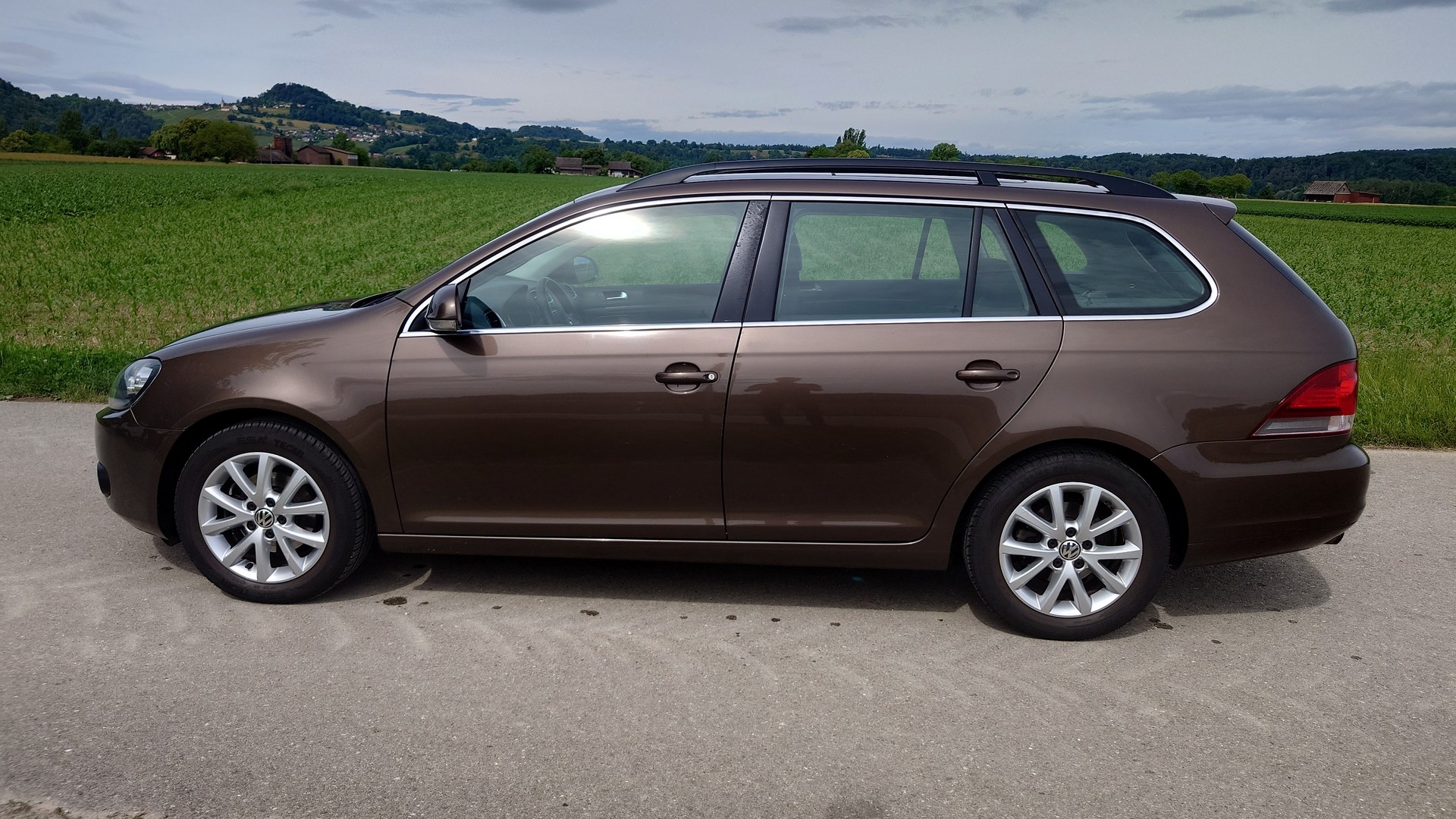 VW Golf Variant 1.2 TSI Comfortline DSG-image-1