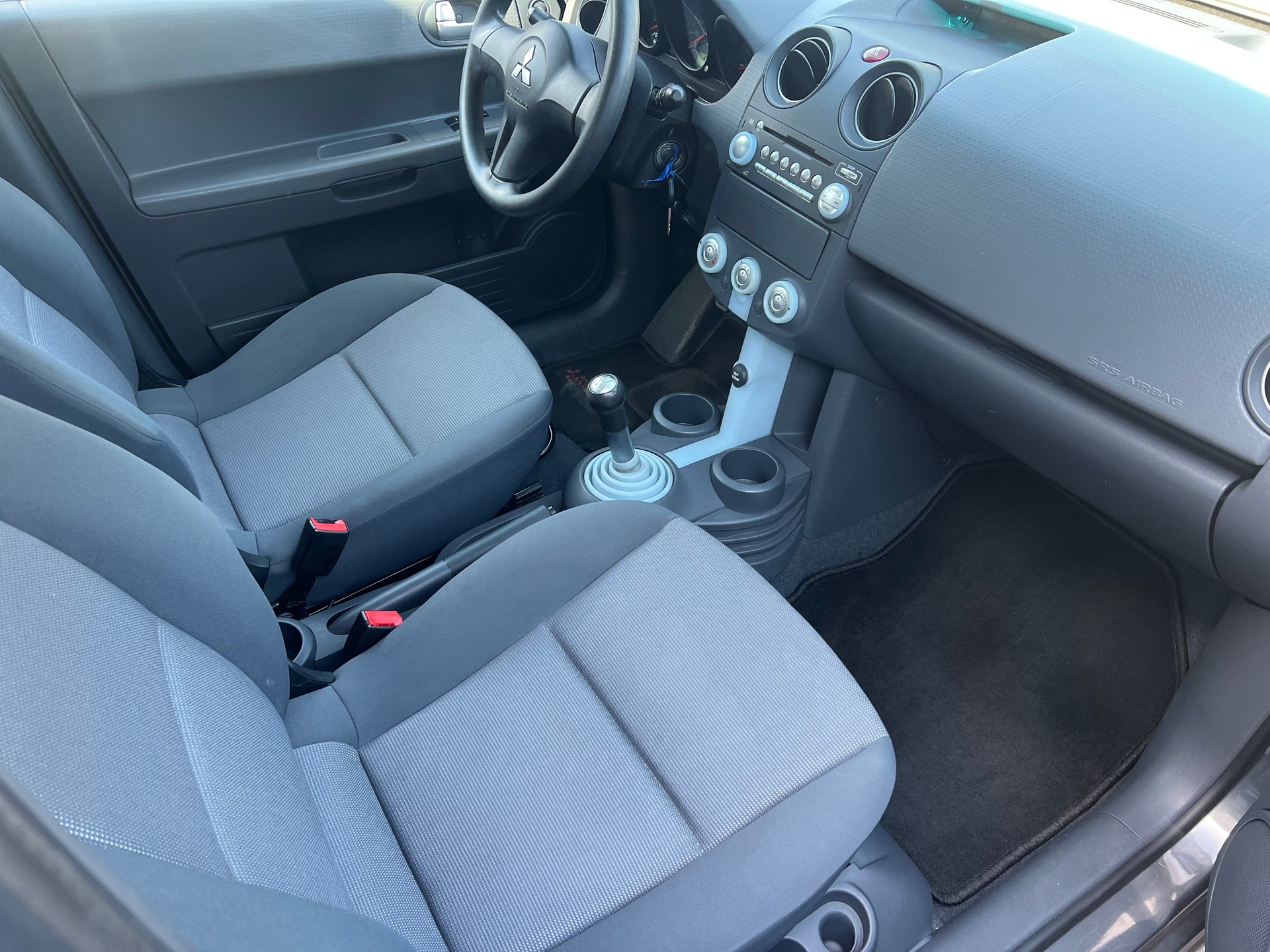 MITSUBISHI Colt 1.5 16V Invite-image-6