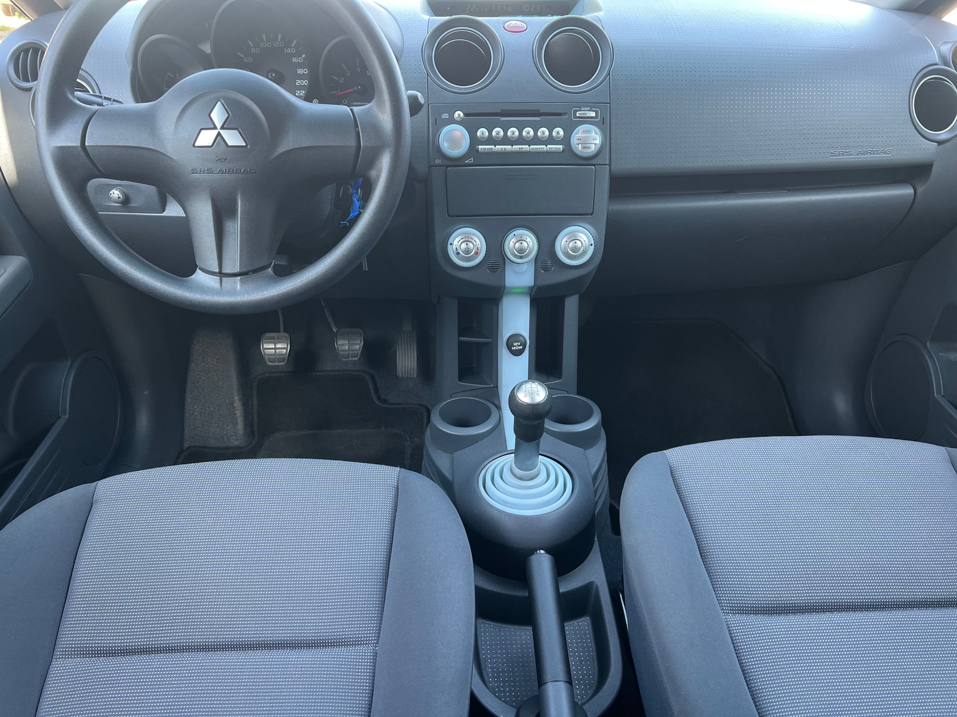 MITSUBISHI Colt 1.5 16V Invite-image-4