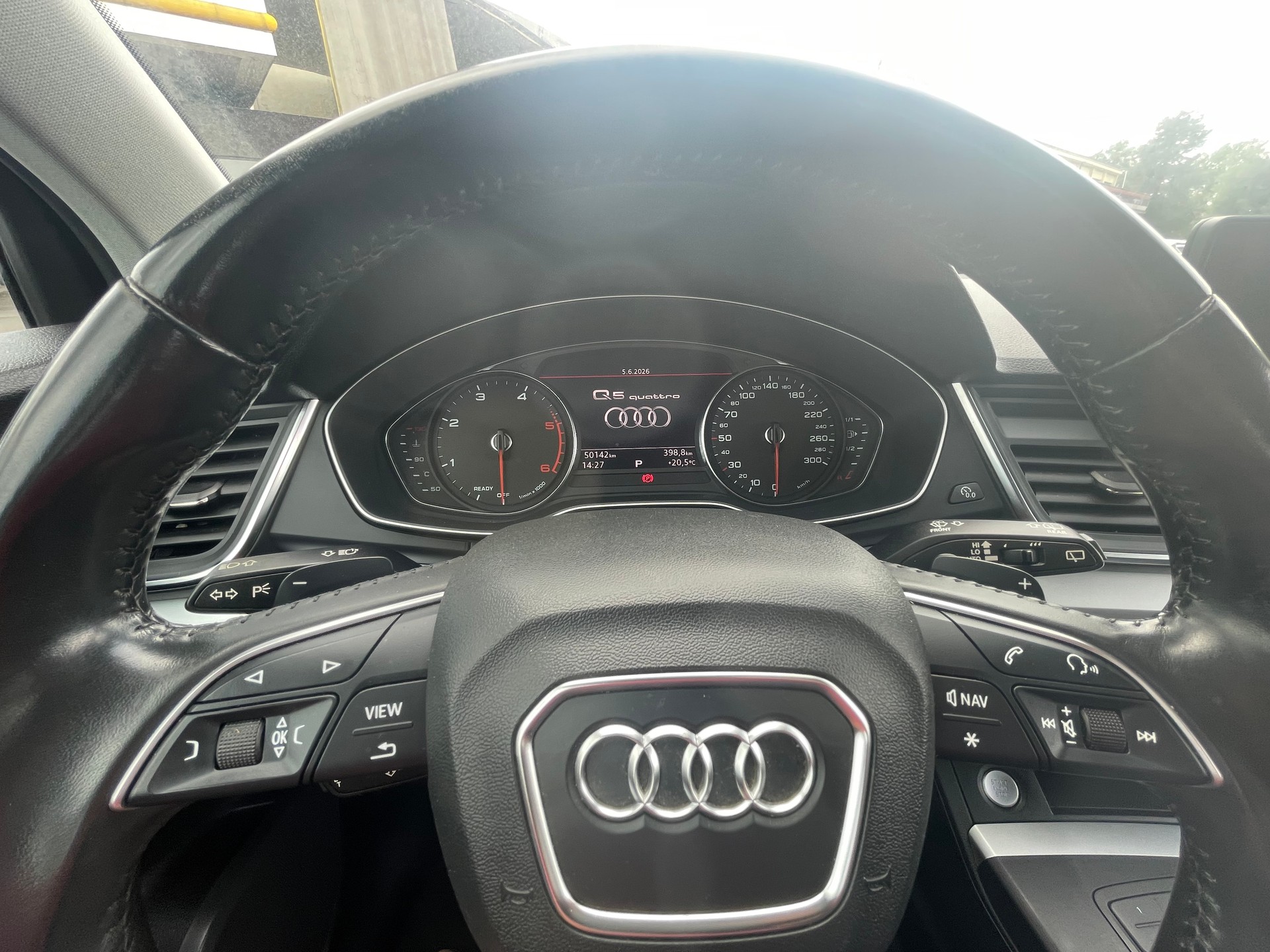AUDI Q5 35 TDI quattro S-tronic-image-10