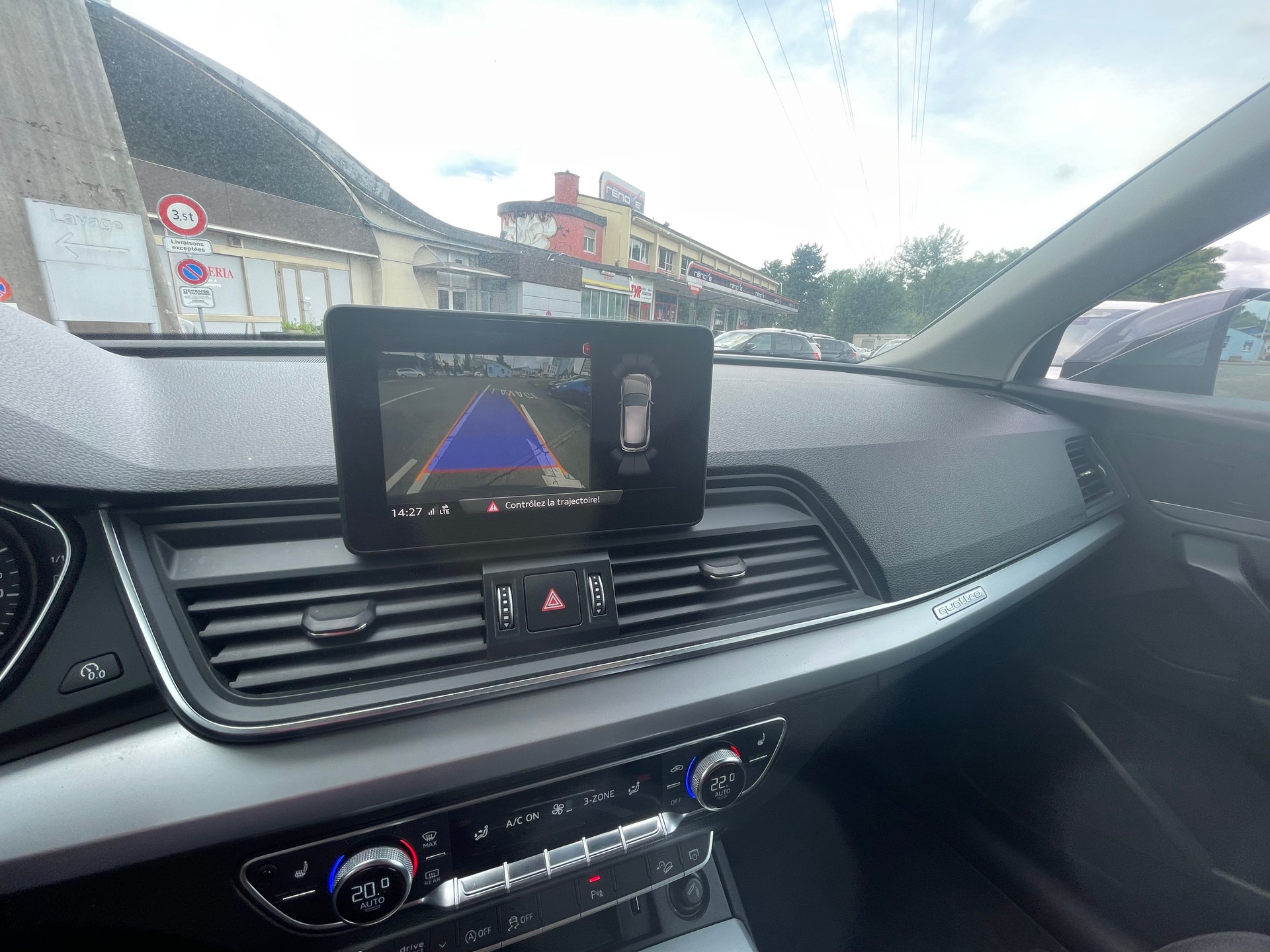AUDI Q5 35 TDI quattro S-tronic-image-11