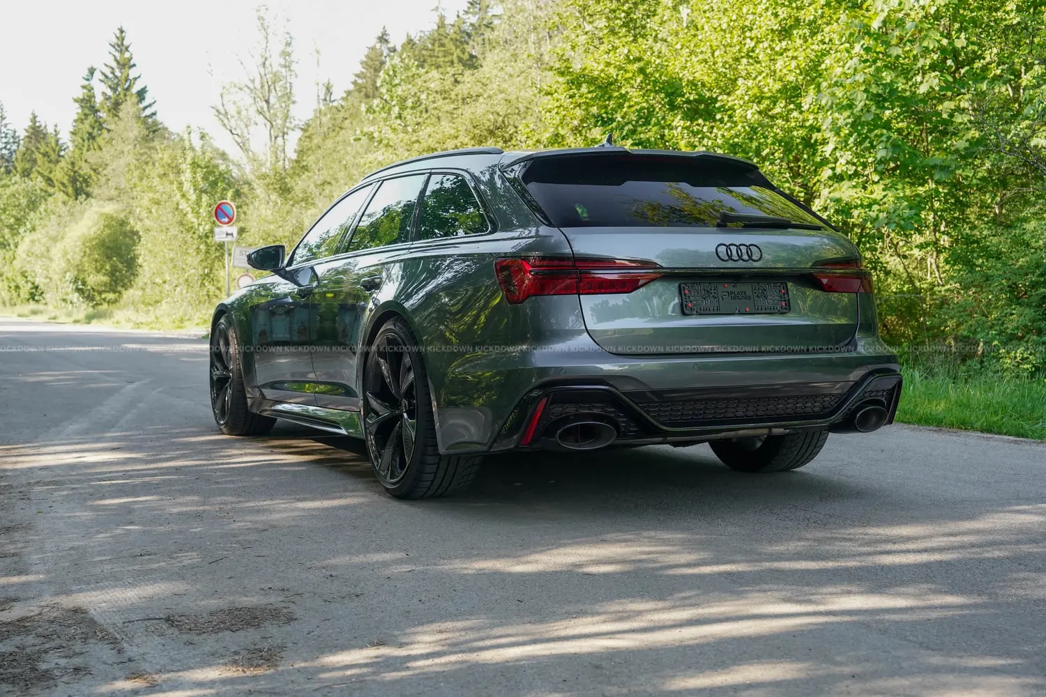 AUDI RS6 Avant 4.0 TFSI V8 quattro-showroom-element-3