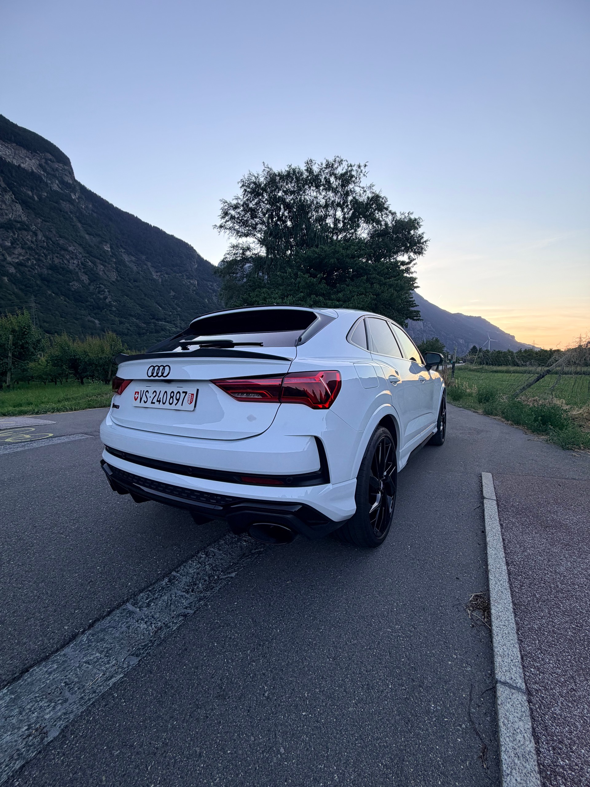 AUDI 2.5 TFSI quattro S-Tronic-image-0