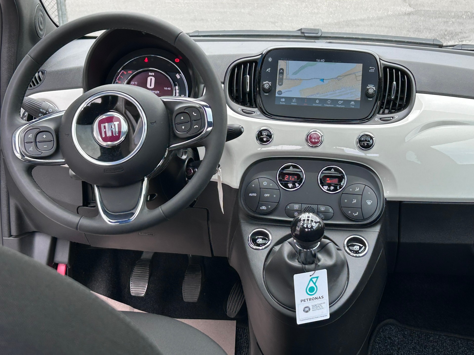 FIAT 500 1.0 N3 MildHybrid Swiss Edition-image-5