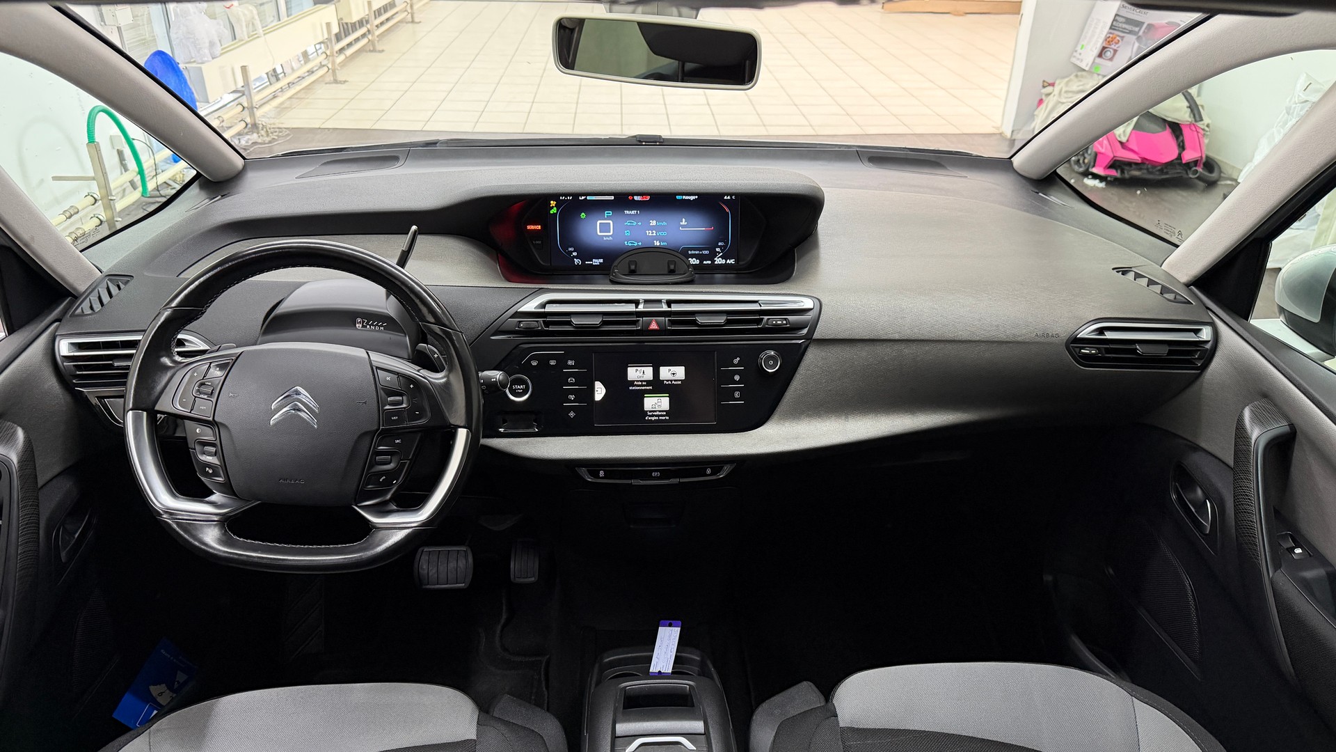 CITROEN Grand C4 Picasso 1.6i 16V e-THP Séduction-image-9