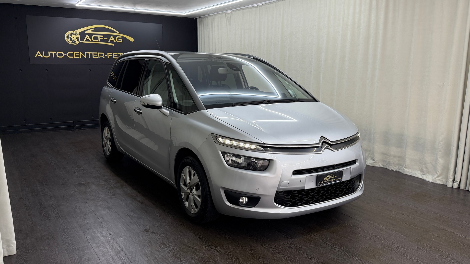 CITROEN Grand C4 Picasso 1.6i 16V e-THP Séduction-image-2