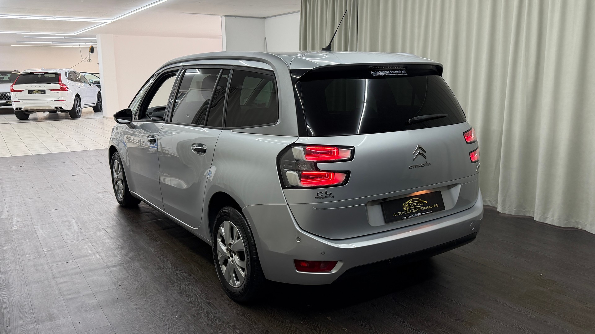 CITROEN Grand C4 Picasso 1.6i 16V e-THP Séduction-image-5