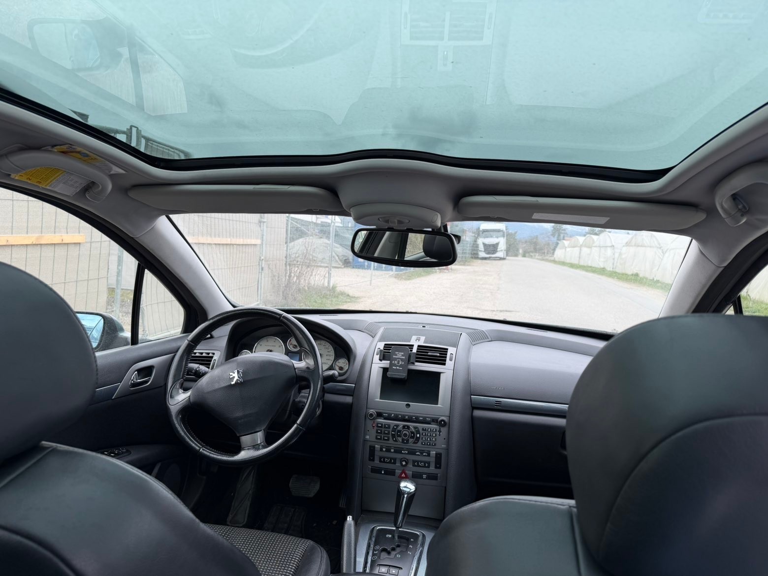 PEUGEOT 407 1.6 HDI Confort Automatic-image-9