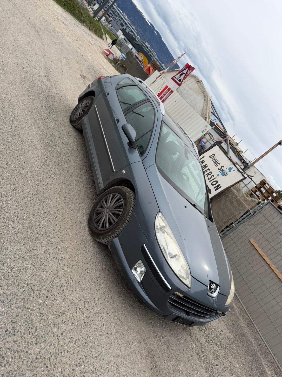 PEUGEOT 407 1.6 HDI Confort Automatic-image-6