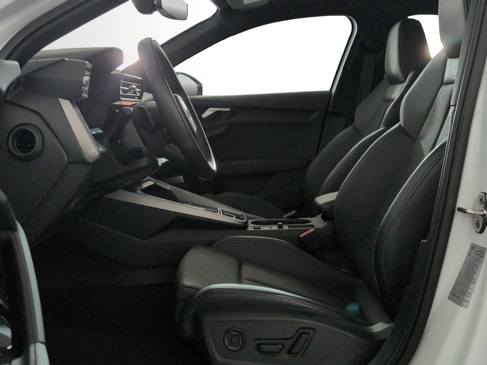 AUDI A3 Sportback 35 TFSI S line Attraction S-tronic-image-5