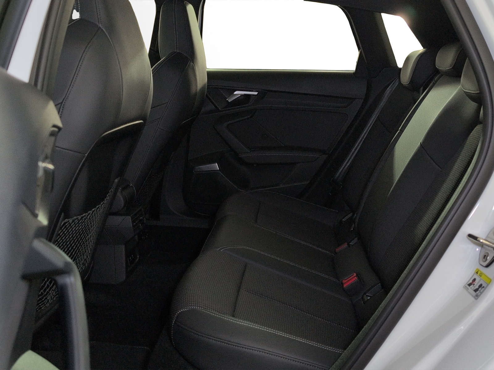 AUDI A3 Sportback 35 TFSI S line Attraction S-tronic-image-7