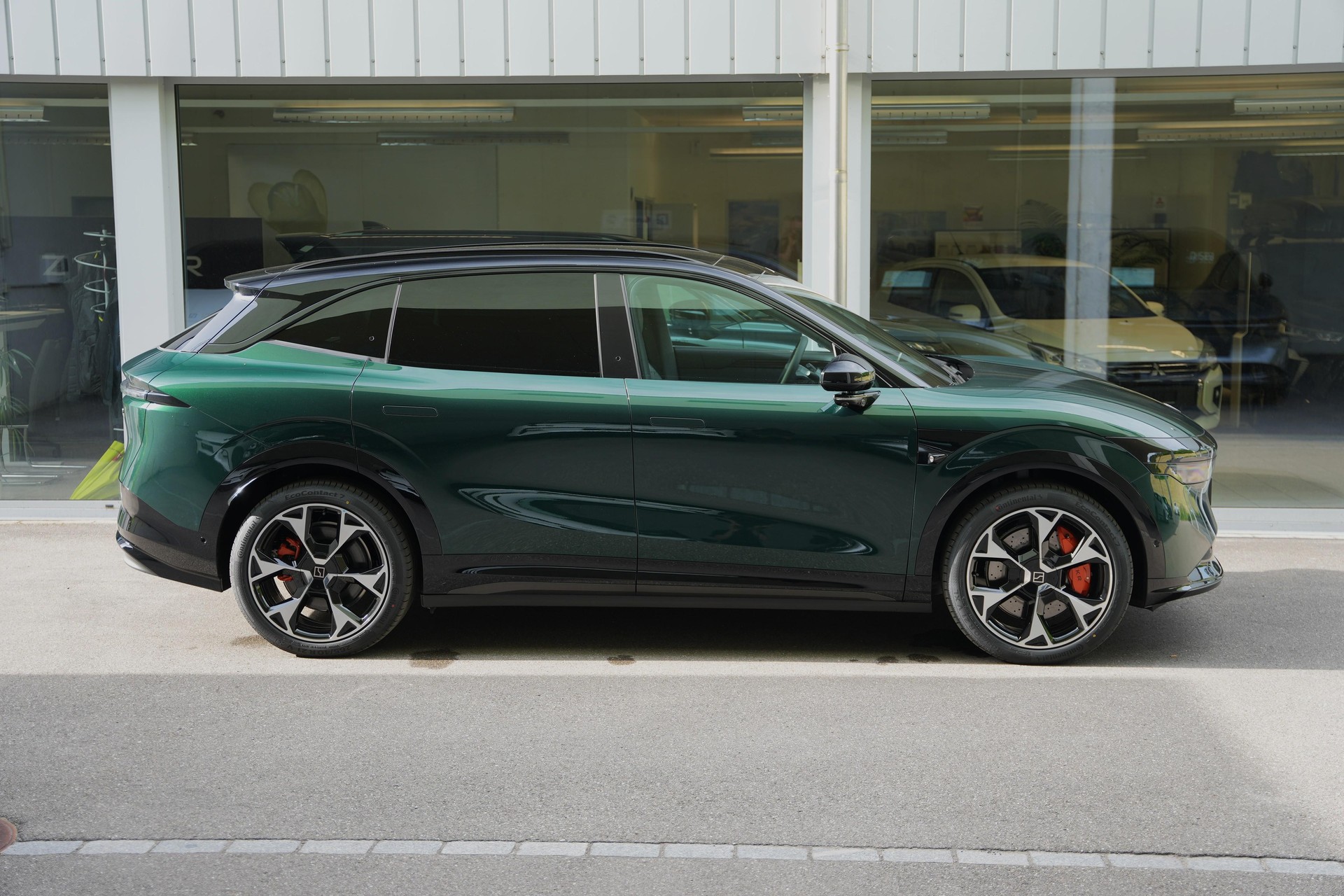 ZEEKR 7X Privilege AWD-image-2