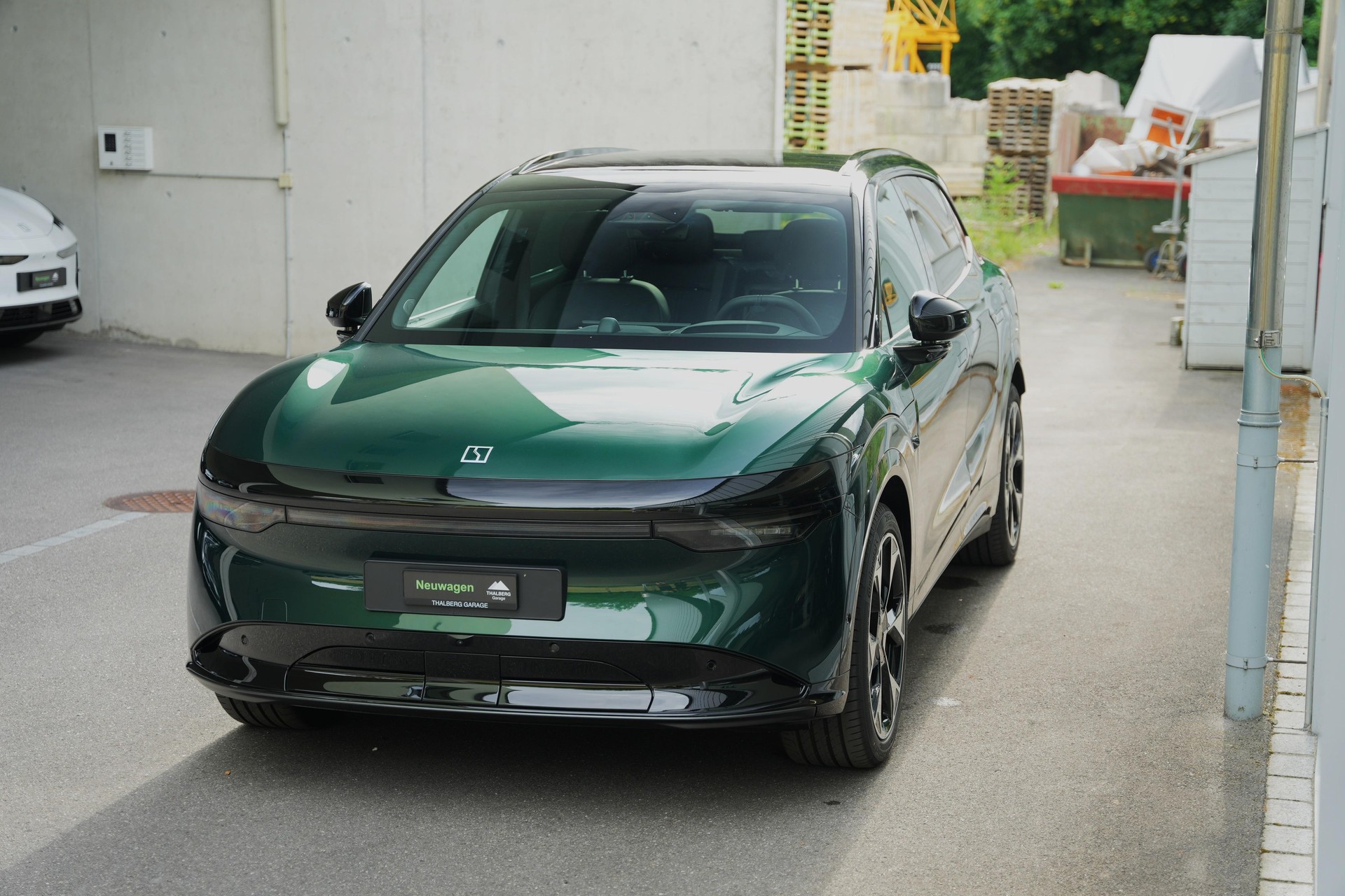 ZEEKR 7X Privilege AWD-image-1
