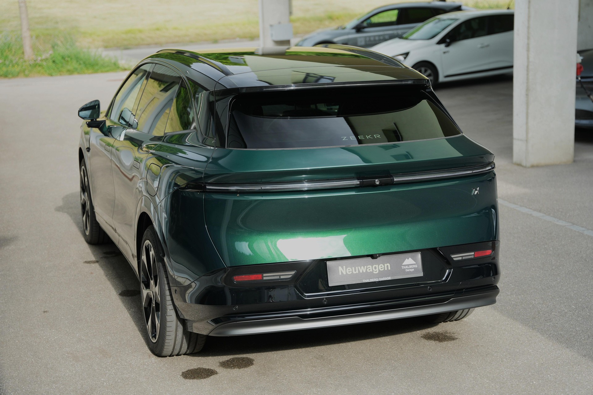 ZEEKR 7X Privilege AWD-image-4