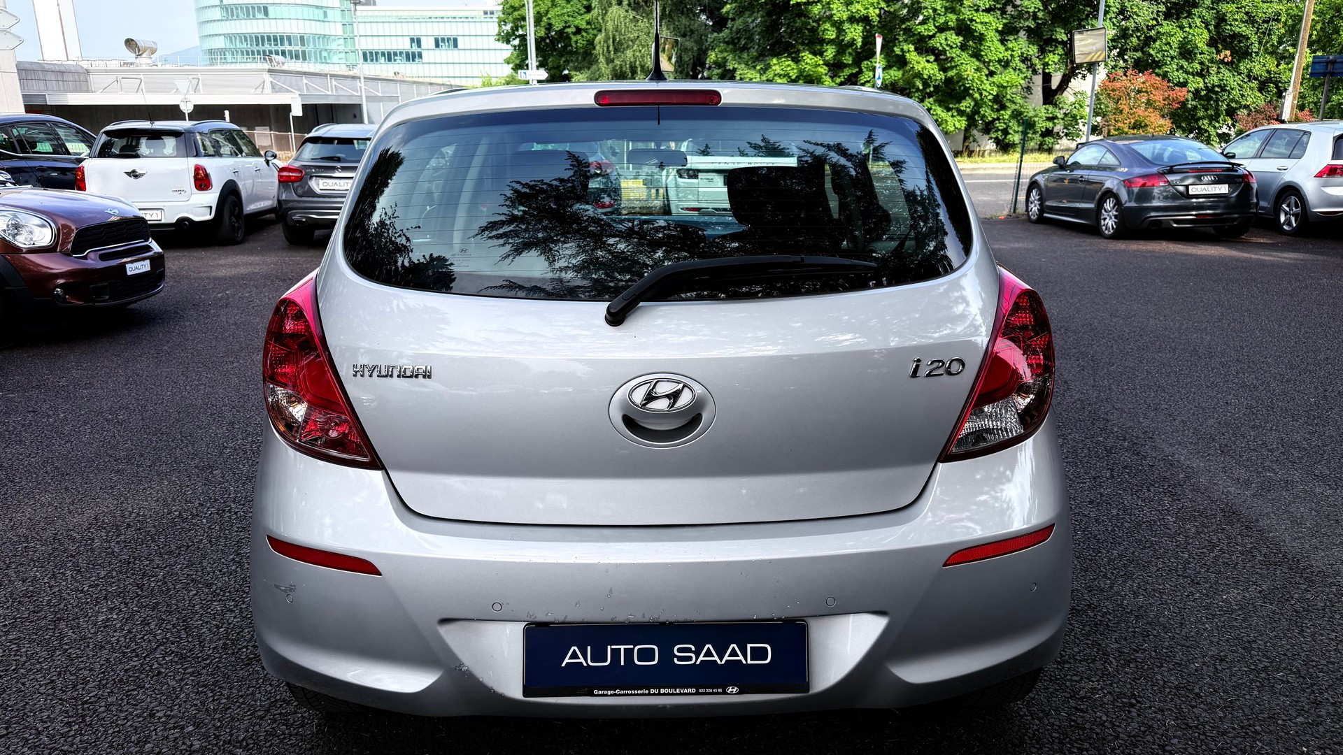 HYUNDAI i20 1.4 Premium Automatic-image-5