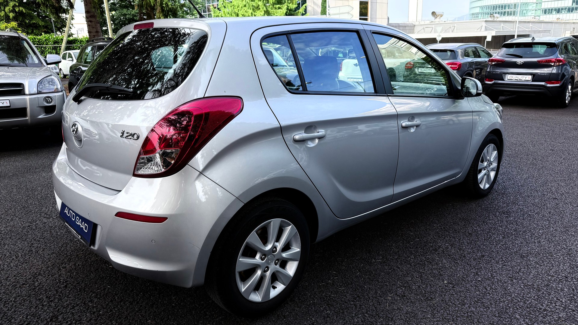 HYUNDAI i20 1.4 Premium Automatic-image-4