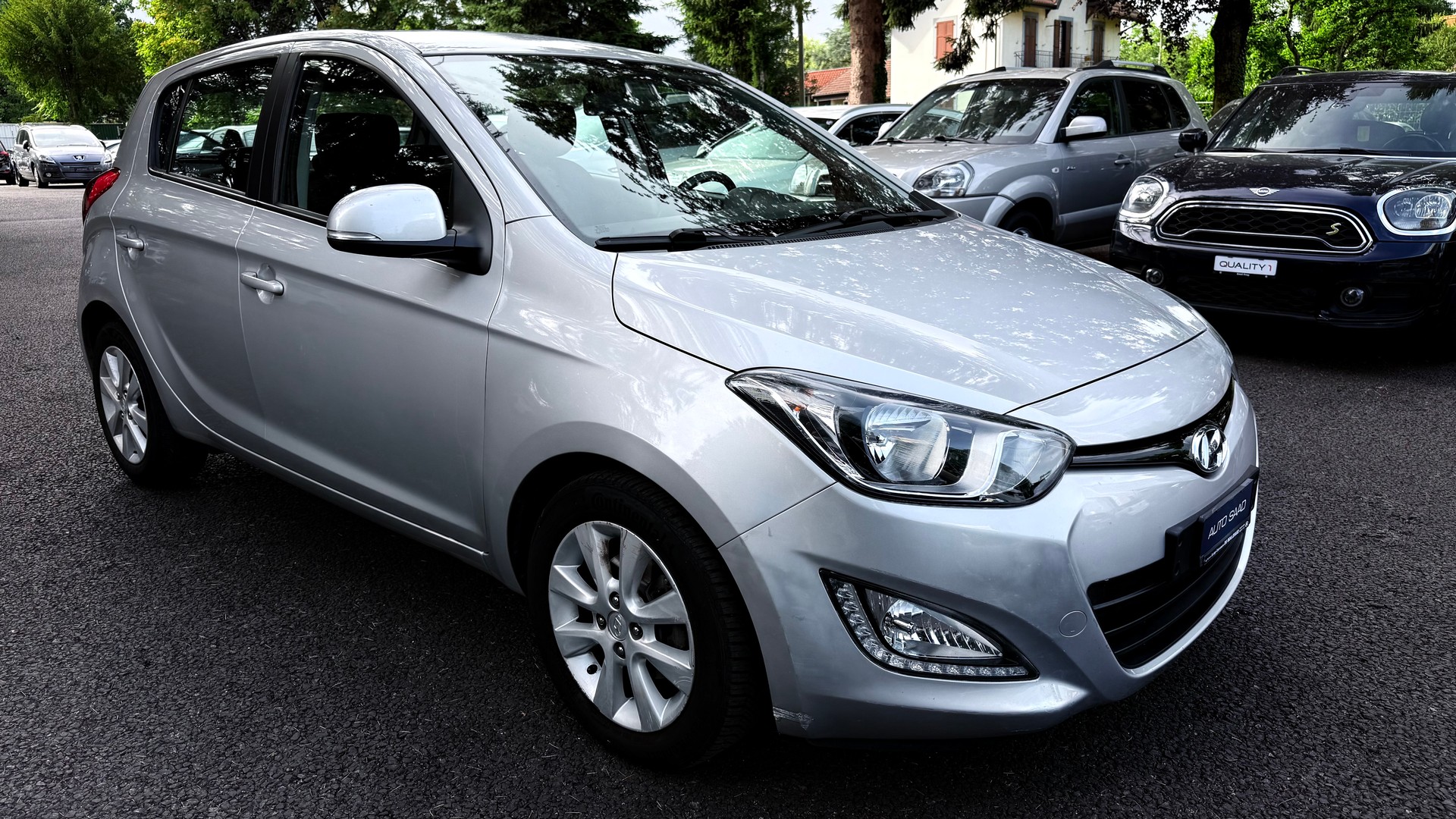 HYUNDAI i20 1.4 Premium Automatic-image-1