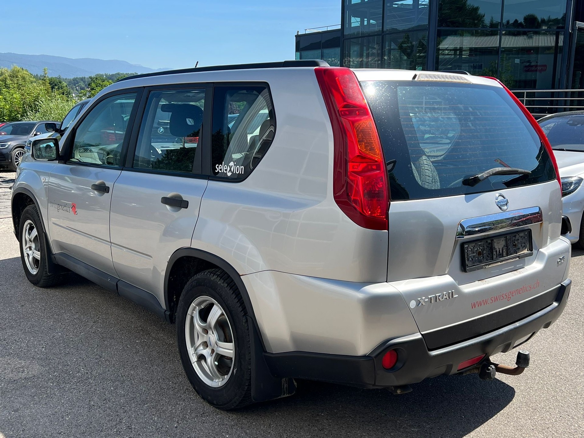 NISSAN X-Trail 2.0 dCi 16V SE-image-3