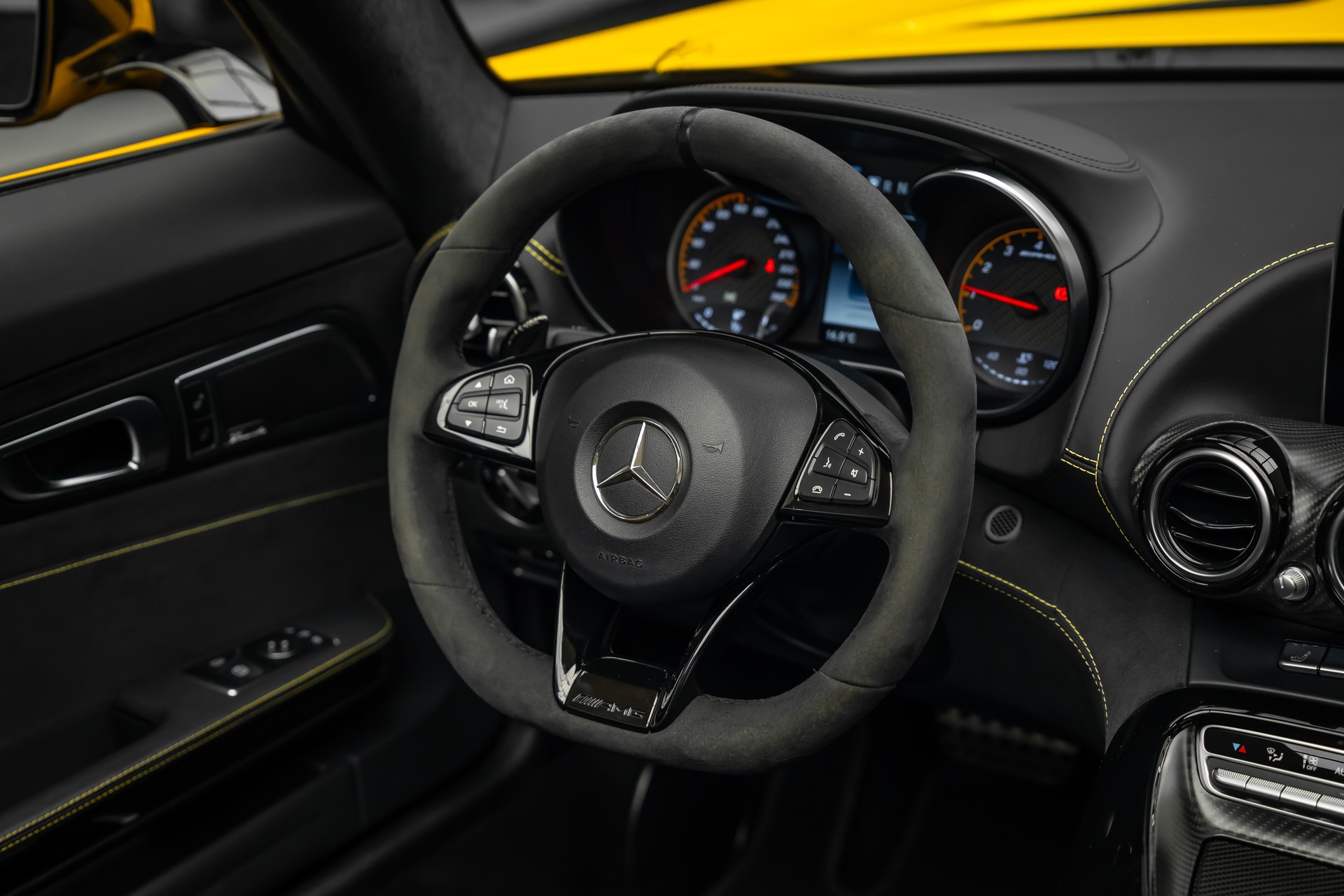MERCEDES-BENZ * AMG GT CABRIOLET * TOP ZUSTAND * KERAMIK BREMSEN * AMG PERFORMANCE SITZE * LEASING AB 1024.--image-17