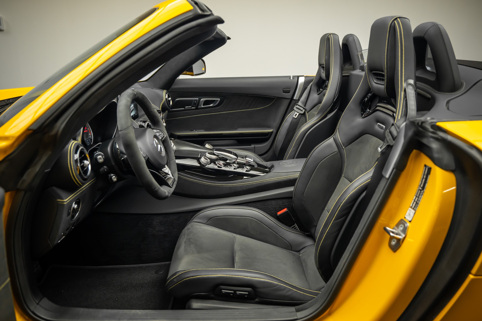 MERCEDES-BENZ * AMG GT CABRIOLET * TOP ZUSTAND * KERAMIK BREMSEN * AMG PERFORMANCE SITZE * LEASING AB 1024.--image-14