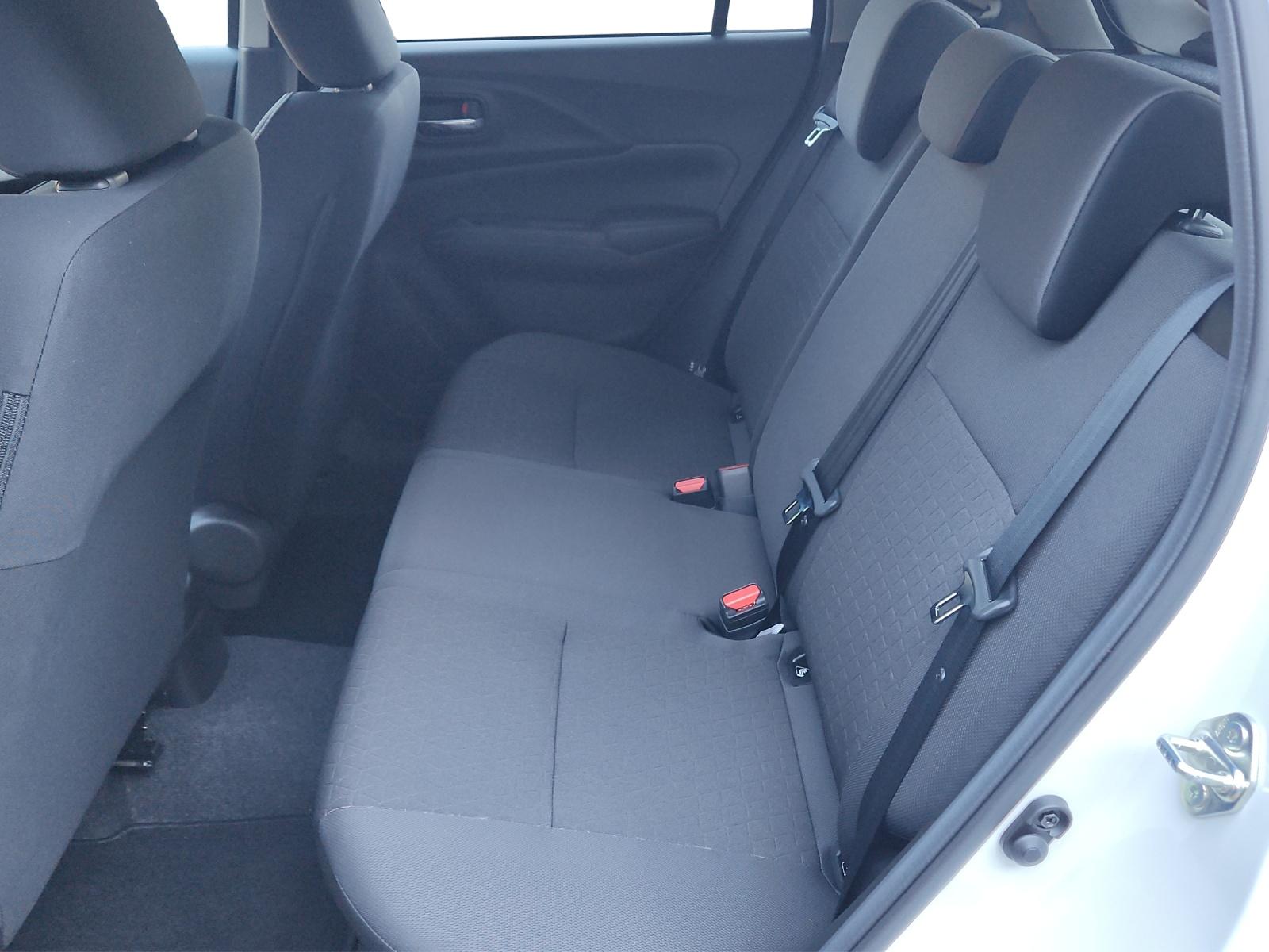 SUZUKI Swift 1.2 Sakura Hybrid-image-14