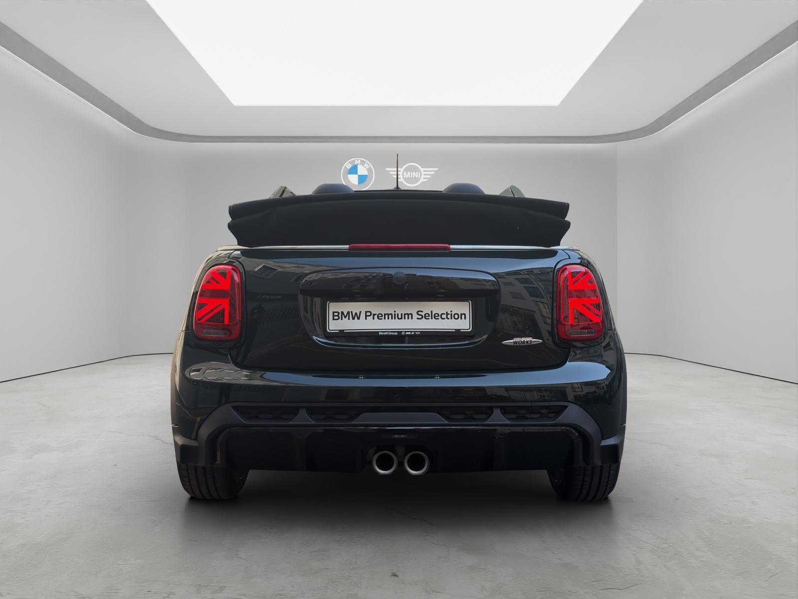 MINI Cabrio John Cooper Works-image-3