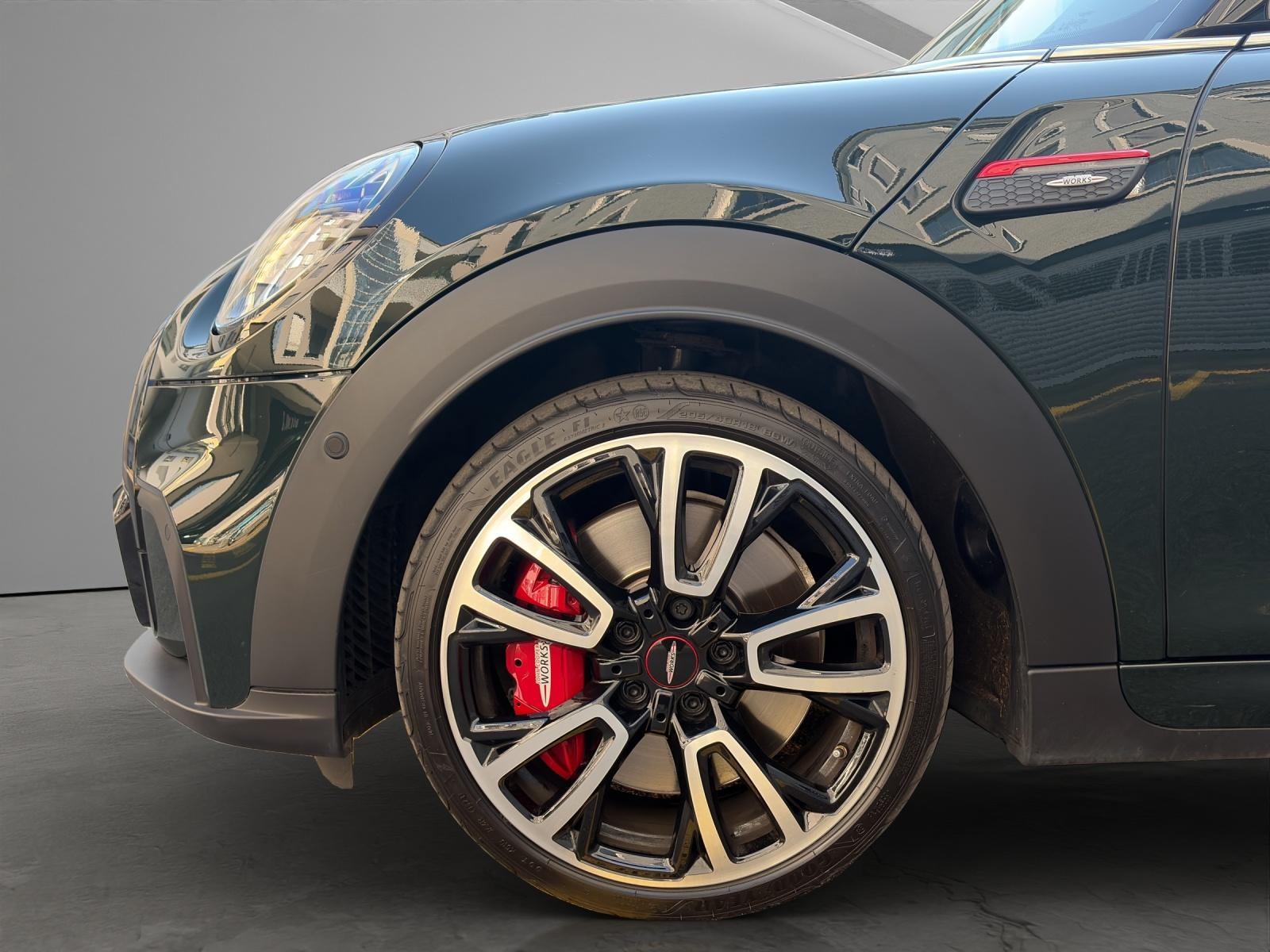 MINI Cabrio John Cooper Works-image-19