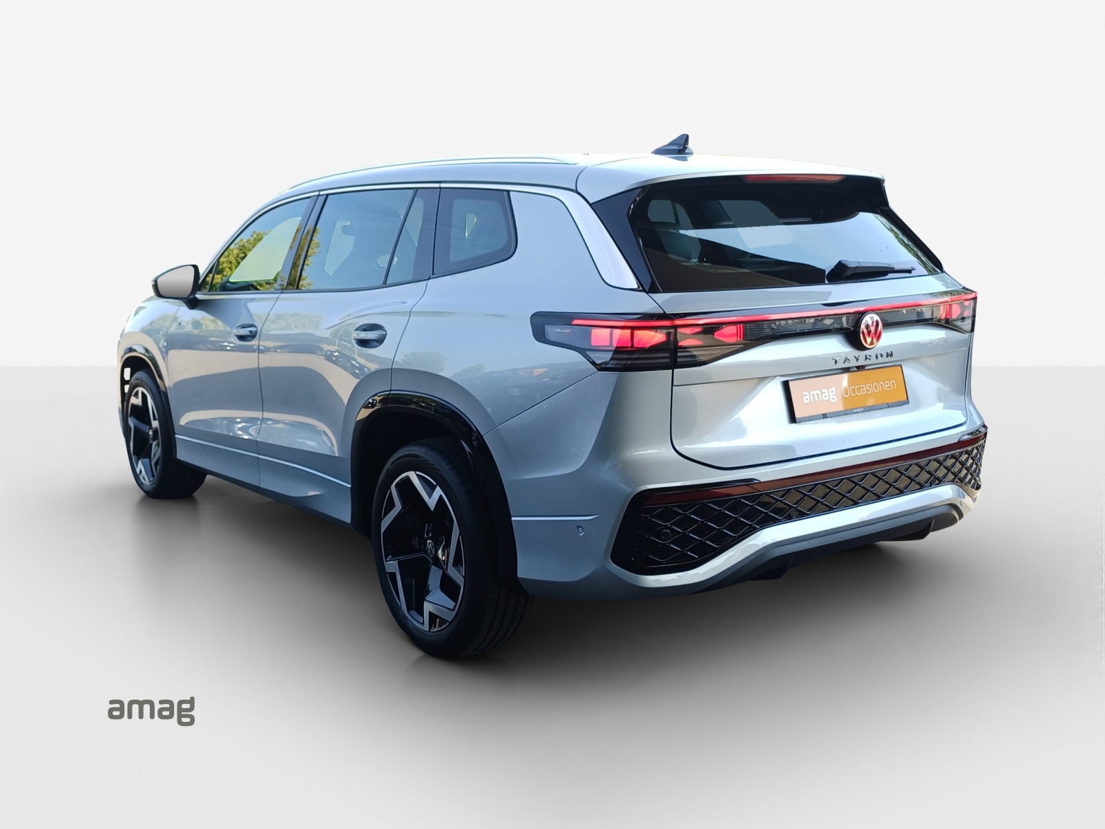 VW Tayron 2.0 TSI R-Line DSG 4Motion-image-2