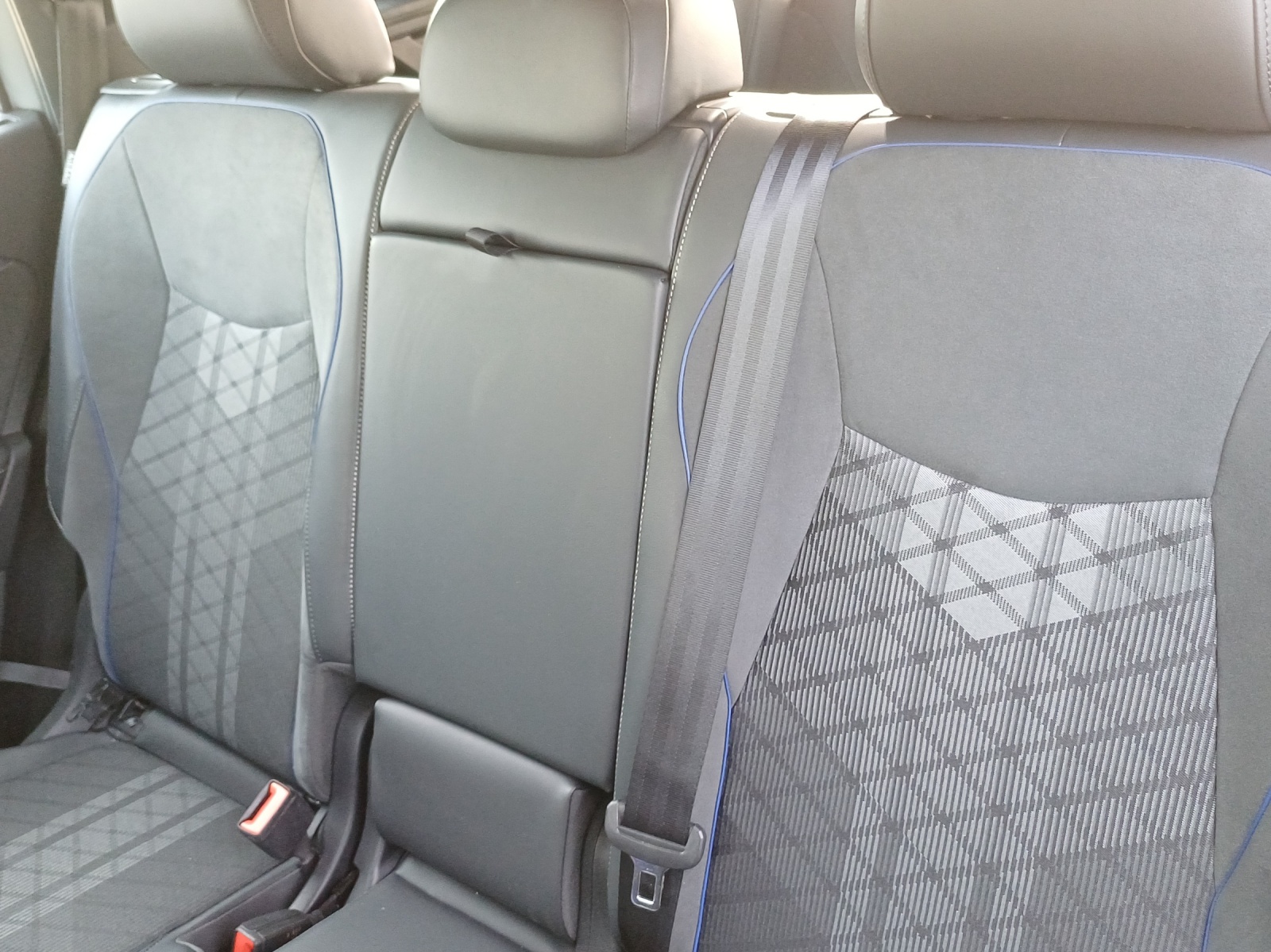 VW Tayron 2.0 TSI R-Line DSG 4Motion-image-11