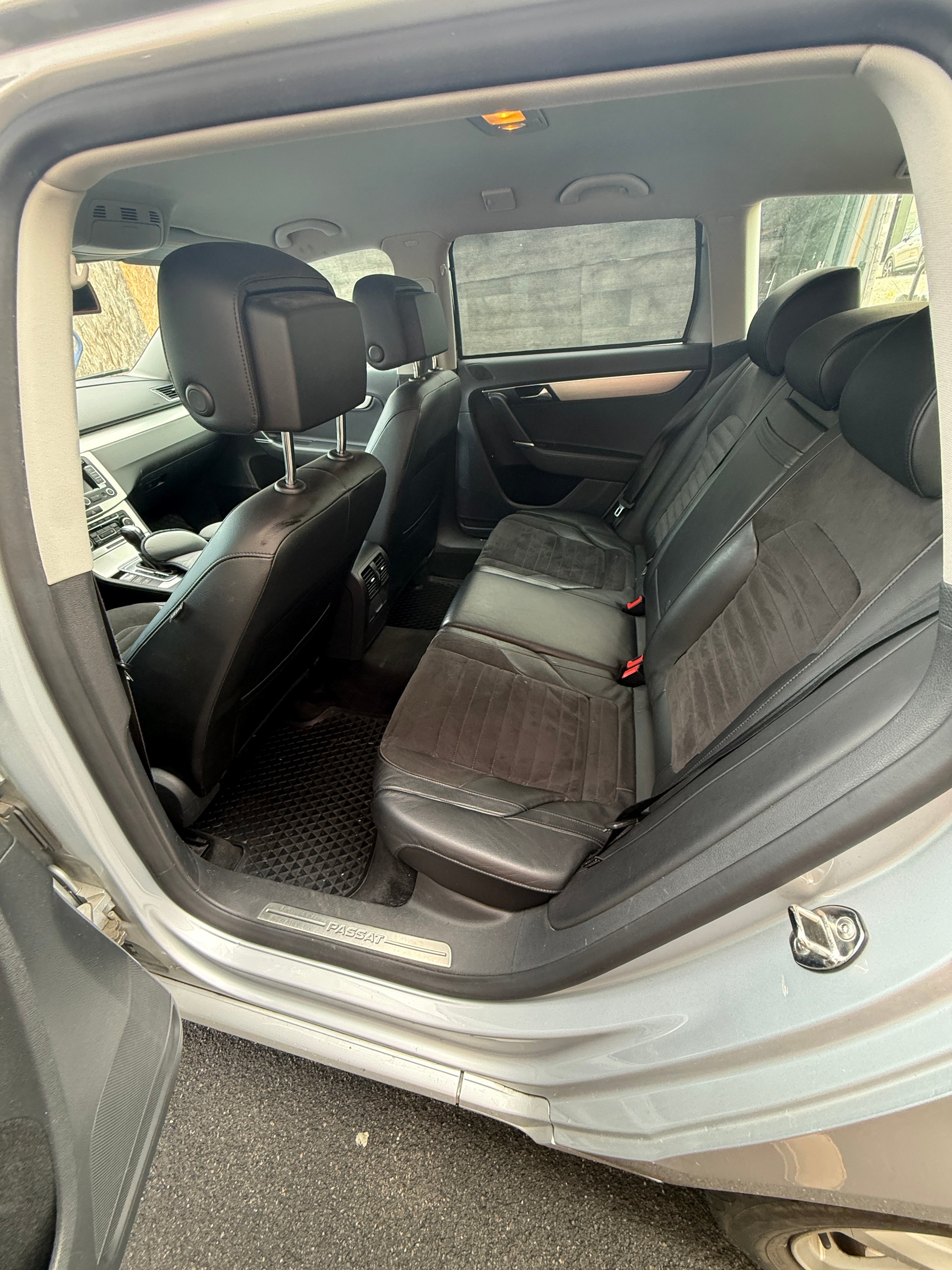 VW Passat Variant 2.0 TDI BMT Highline DSG-image-10